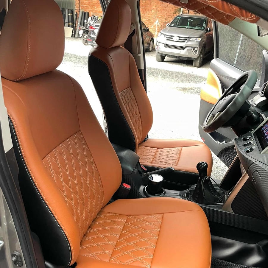 Bọc ghế da cho Toyota Innova