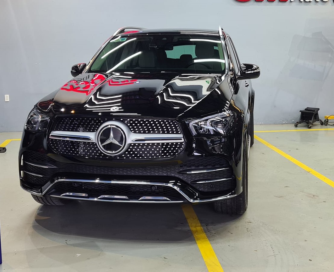 ​  ​ Dán PPF cho Mercedes GLC200