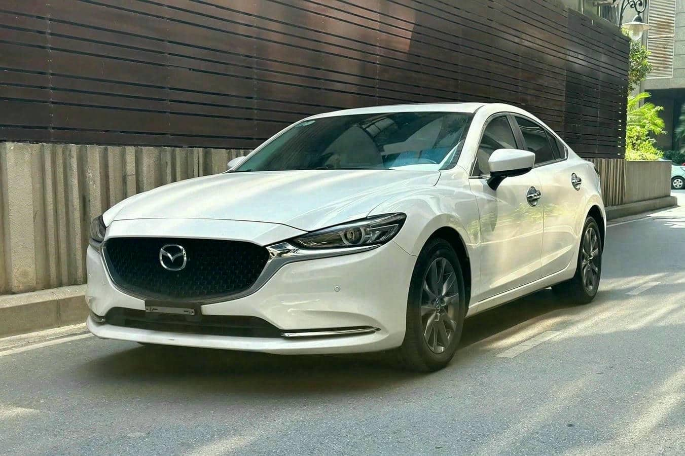 Dán PPF cho Mazda 6