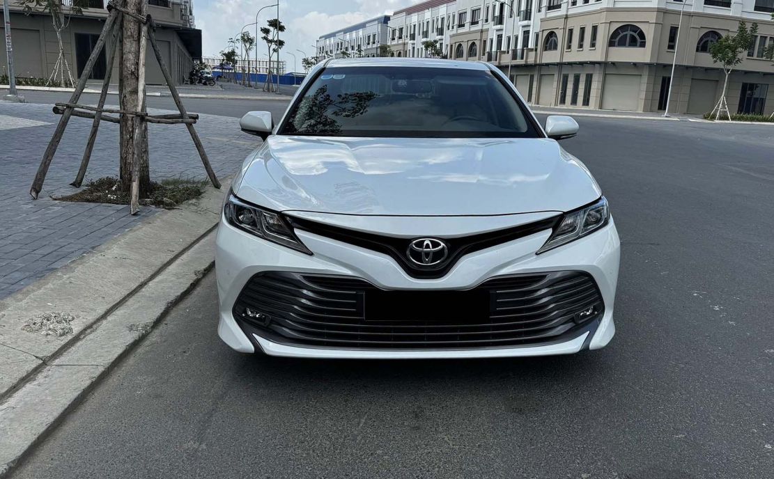 Dán phim cách nhiệt cho Toyota Camry