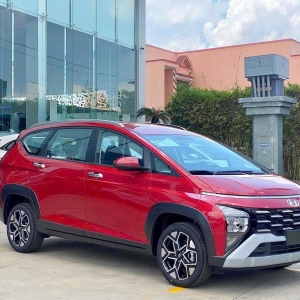 Dán phim cách nhiệt cho Hyundai Stargazer