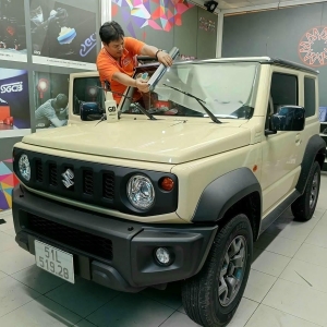 Dán phim cách nhiệt cho Suzuki Jimny