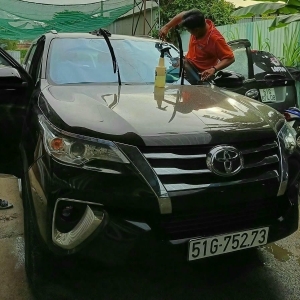 Dán phim cách nhiệt cho Toyota Fortuner