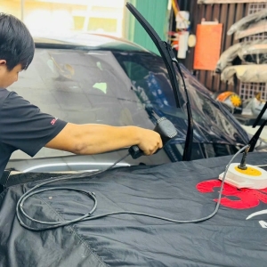 Dán Phim Cách Nhiệt Tại Bình Hòa (Thuận An)