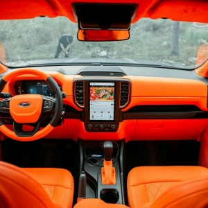 Đổi màu nội thất cho Ford Ranger