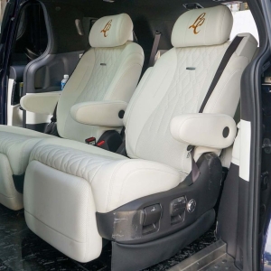 Đổi màu nội thất cho KIA Carnival