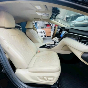 Đổi màu nội thất cho Toyota Camry